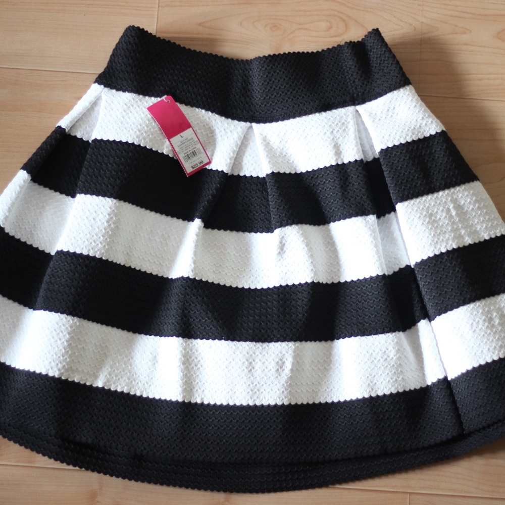 Target Xhilaration High Waist Striped Skirt